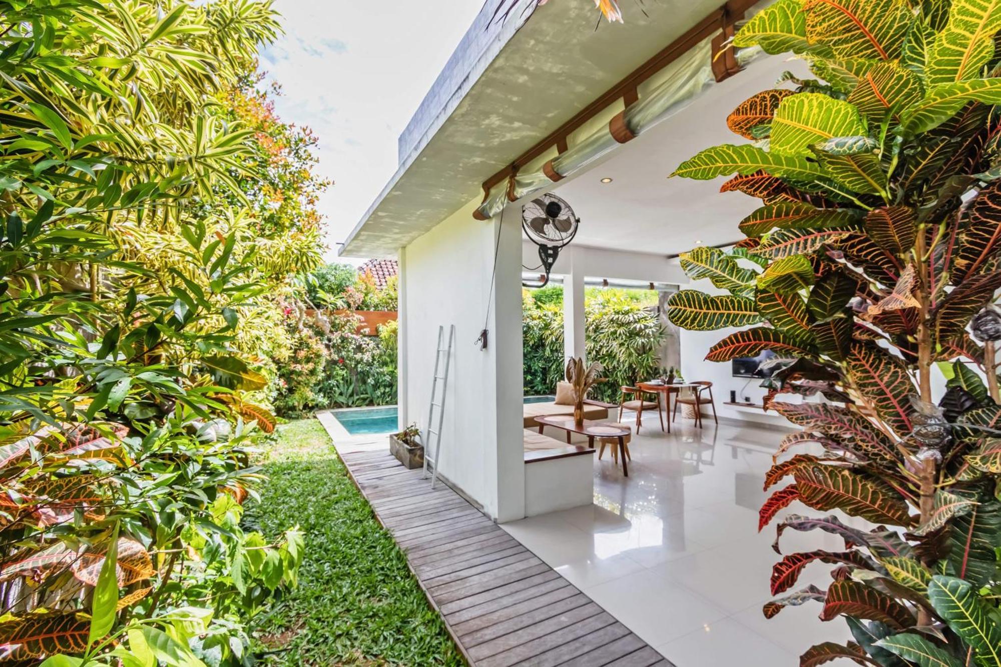 Adorable 1Br Villas In The Herat Of Seminyak Exterior photo